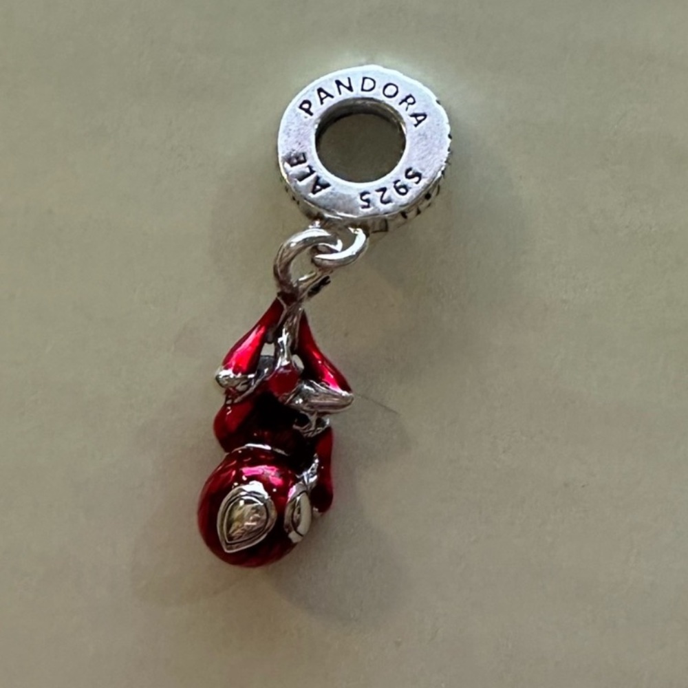 NWOT Pandora x Marvel Spider-man Charm - Picture 5 of 11